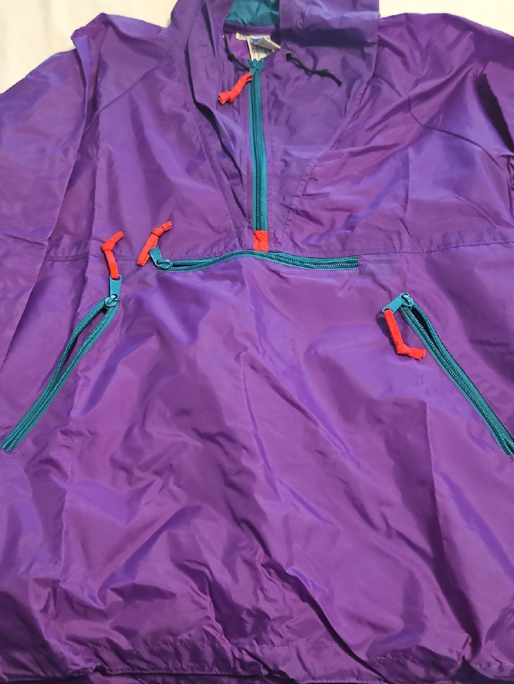 Hooded Rainjacket - Picture 4 of 7